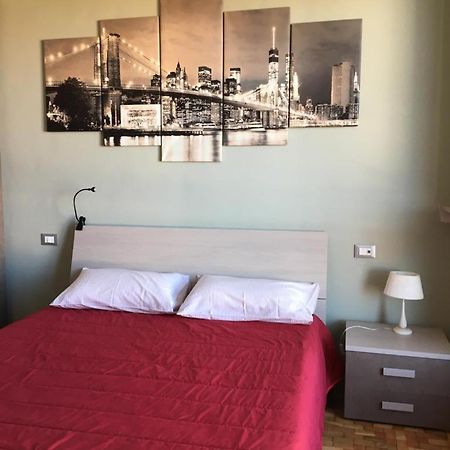 Pellico Stylish Apartments Cuneo Zimmer foto